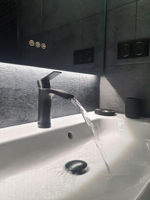 Superbe Appartement Avec Jacuzzi Et Exterieur Perpignan Eksteriør bilde