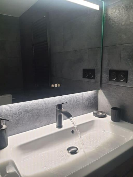 Superbe Appartement Avec Jacuzzi Et Exterieur Perpignan Eksteriør bilde